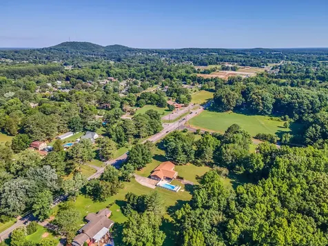 1495 Jeff Road, NW Huntsville AL 35806