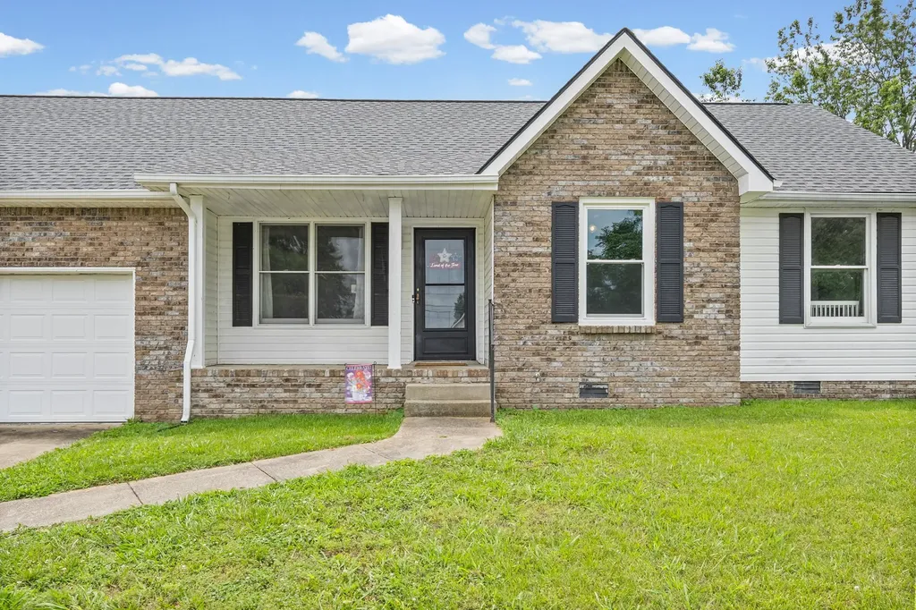 1788 Cherry Point Court Clarksville TN 37042