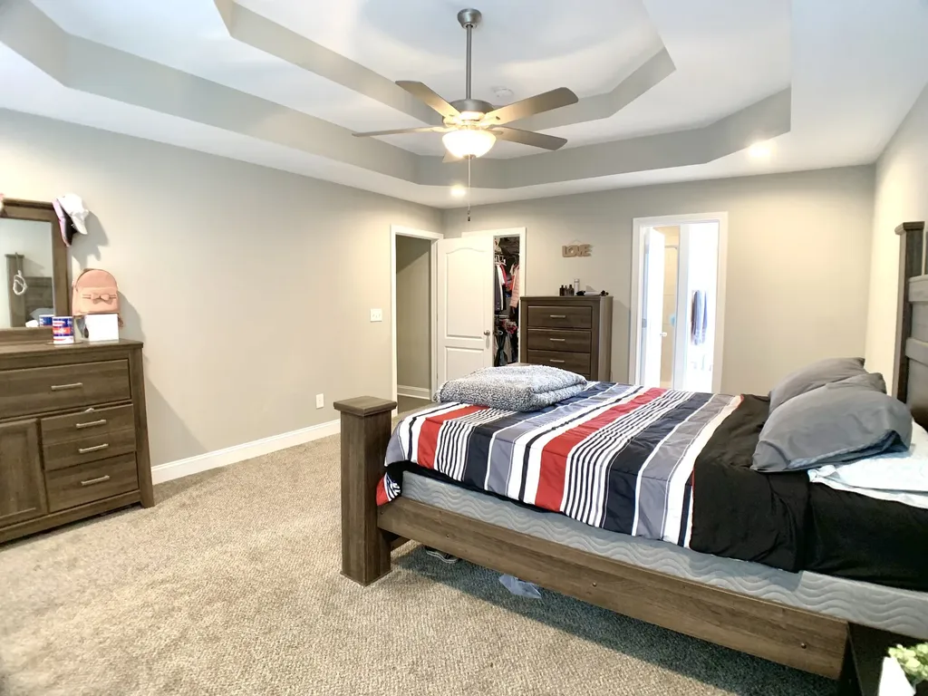 1376 Apple Blossom Road Clarksville TN 37042