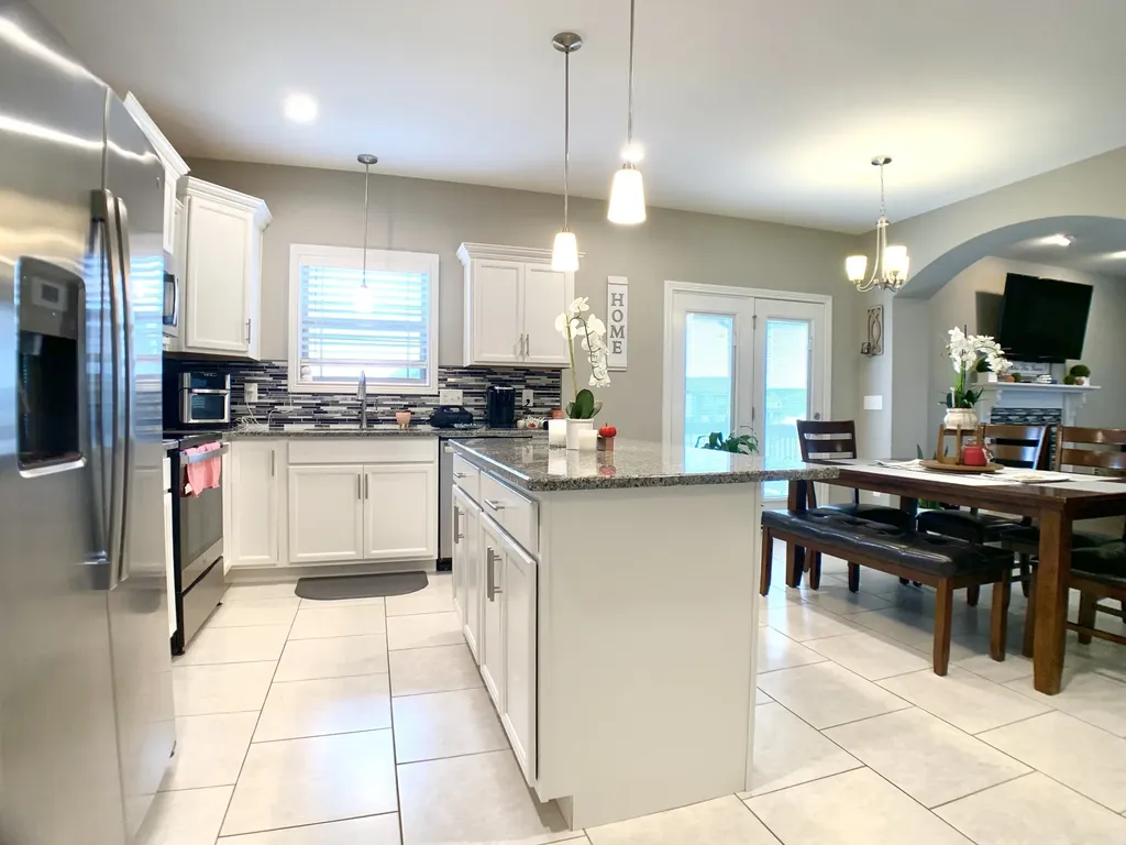 1376 Apple Blossom Road Clarksville TN 37042