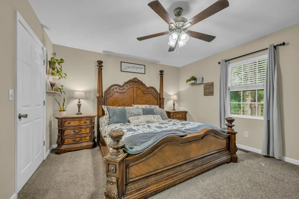 173 Ravenwood Circle Dickson TN 37055