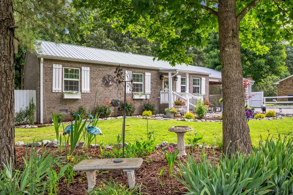 173 Ravenwood Circle Dickson TN 37055