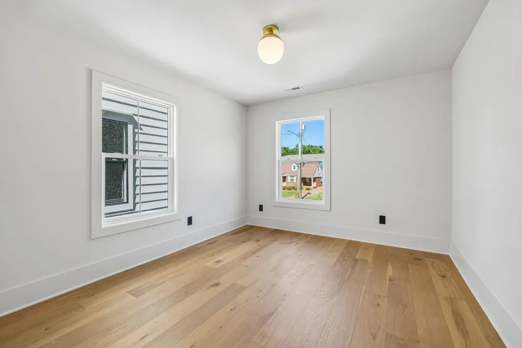 2820B Bronte Avenue Nashville TN 37216