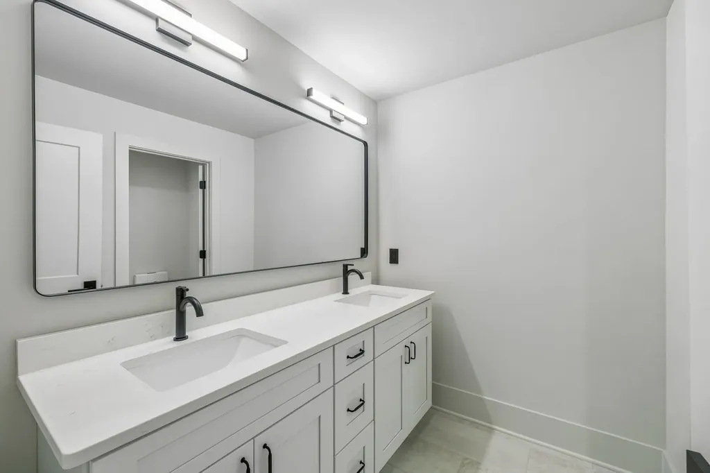 2820B Bronte Avenue Nashville TN 37216