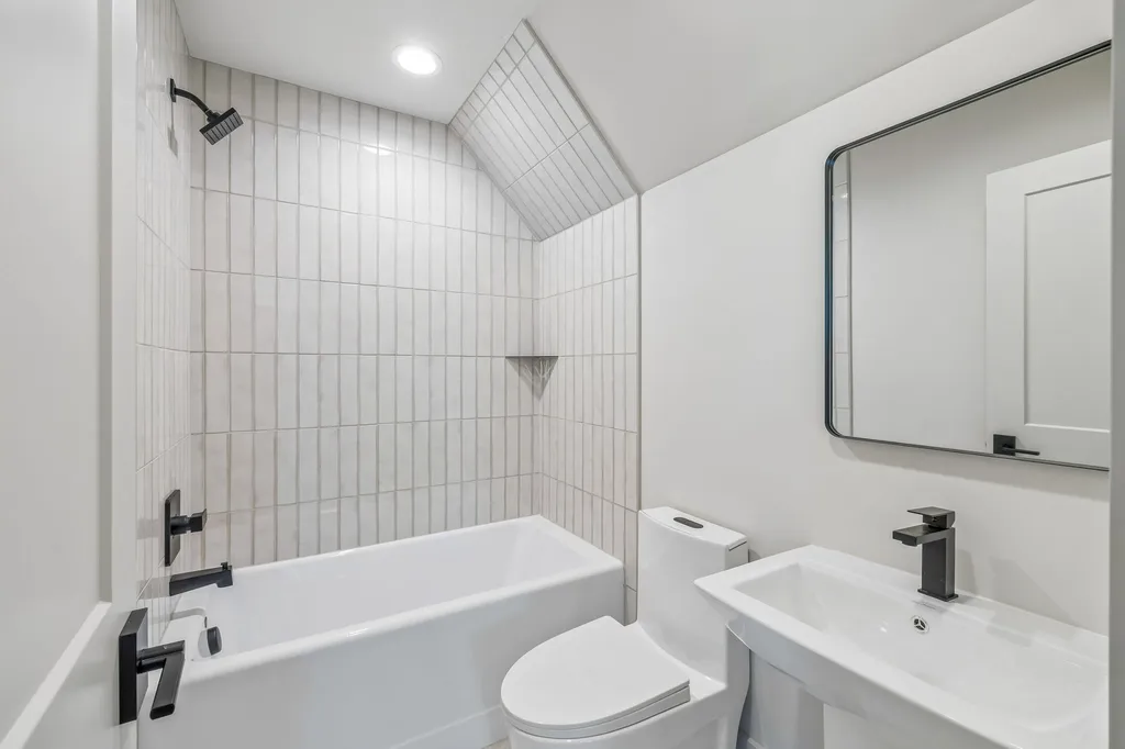 2820B Bronte Avenue Nashville TN 37216
