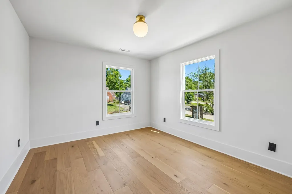 2820B Bronte Avenue Nashville TN 37216