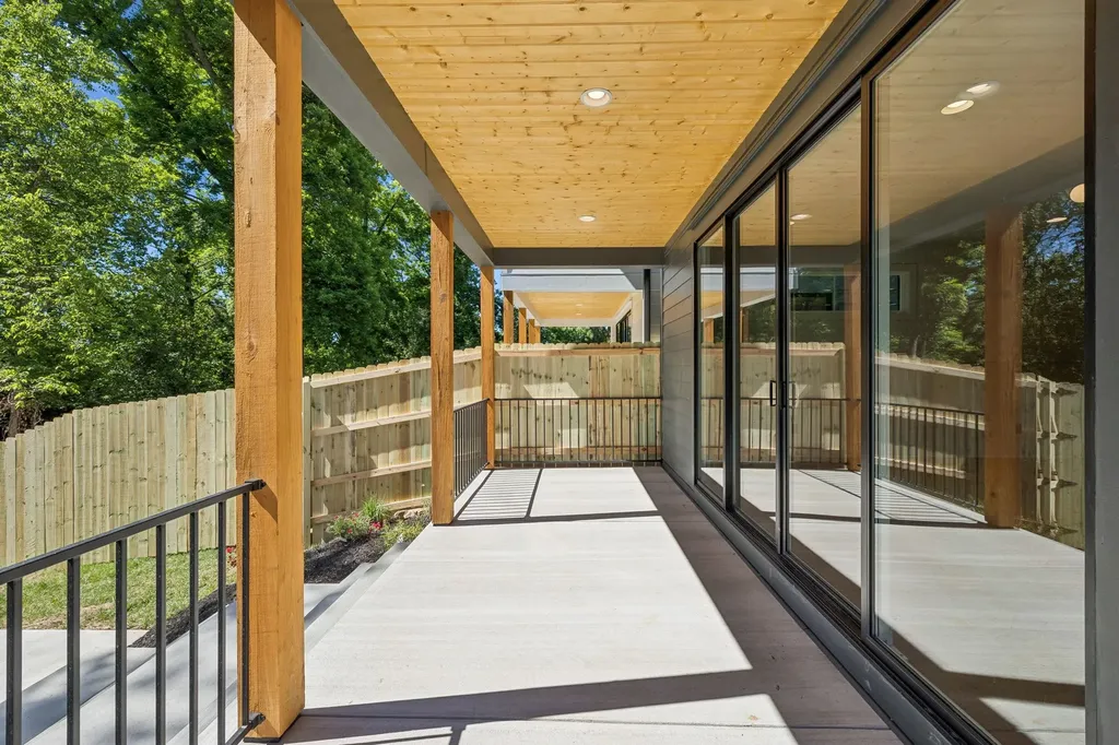 2820B Bronte Avenue Nashville TN 37216