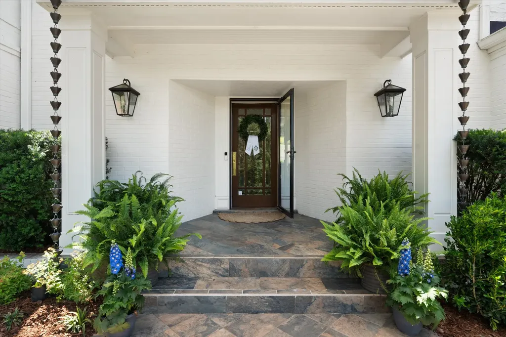 2301 Chickering Lane Nashville TN 37215
