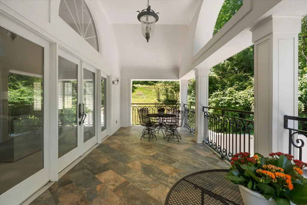 2301 Chickering Lane Nashville TN 37215