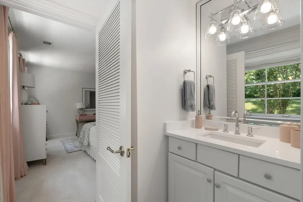 2301 Chickering Lane Nashville TN 37215
