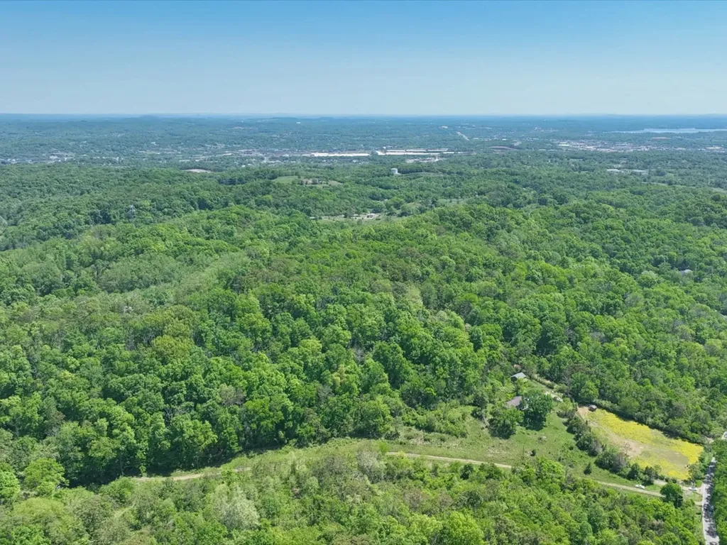 18 Dry Creek Road Goodlettsville TN 37072