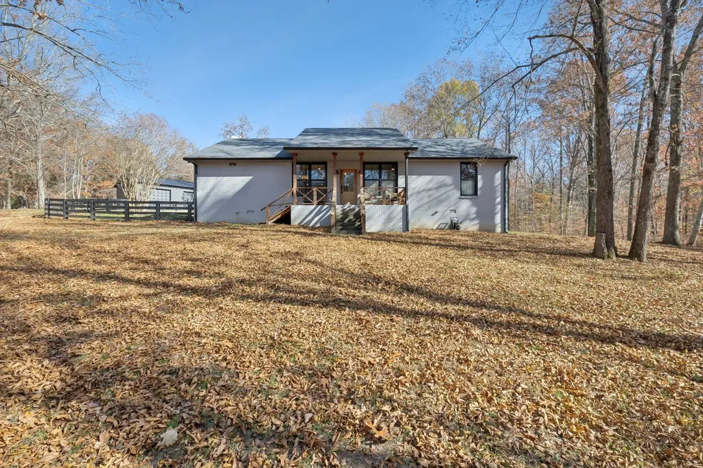 7340 Bradford Road Primm Springs TN 38476