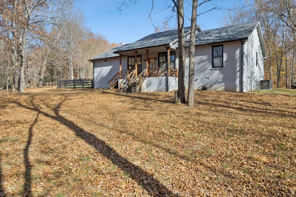 7340 Bradford Road Primm Springs TN 38476