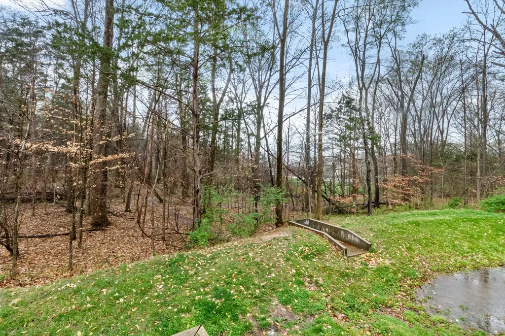 135 Country Lane Clarksville TN 37043