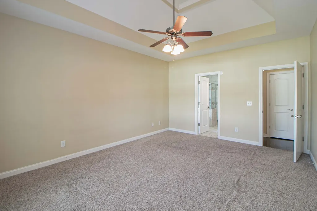 809 Carousel Court Clarksville TN 37043