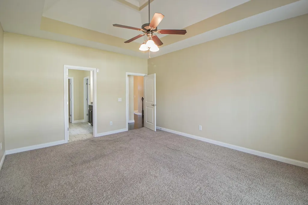 809 Carousel Court Clarksville TN 37043