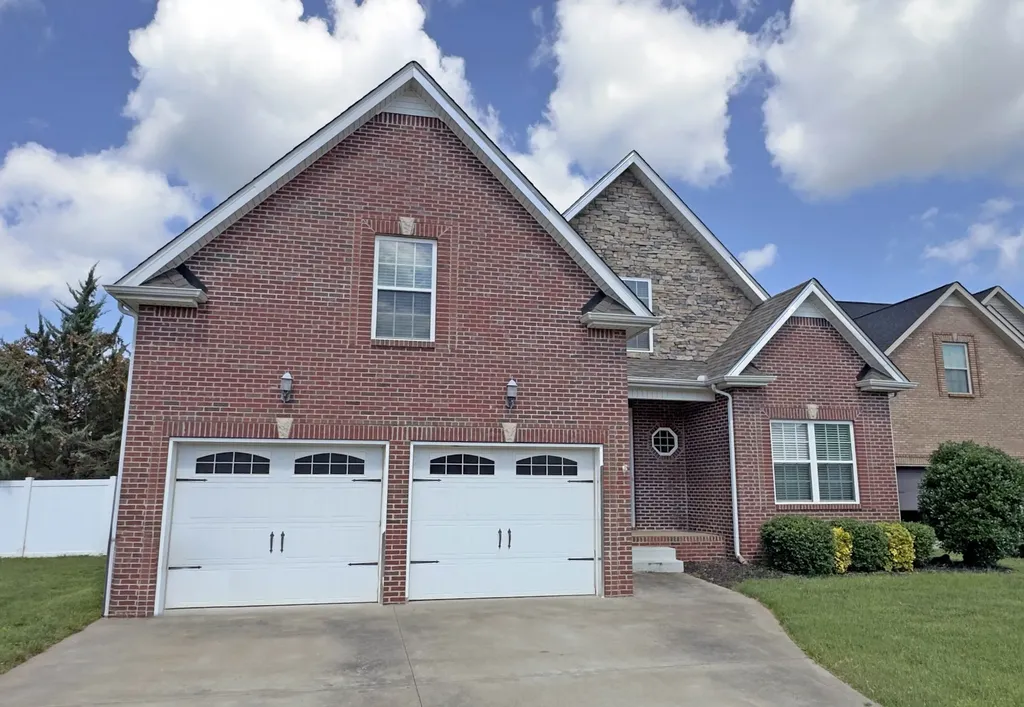 809 Carousel Court Clarksville TN 37043