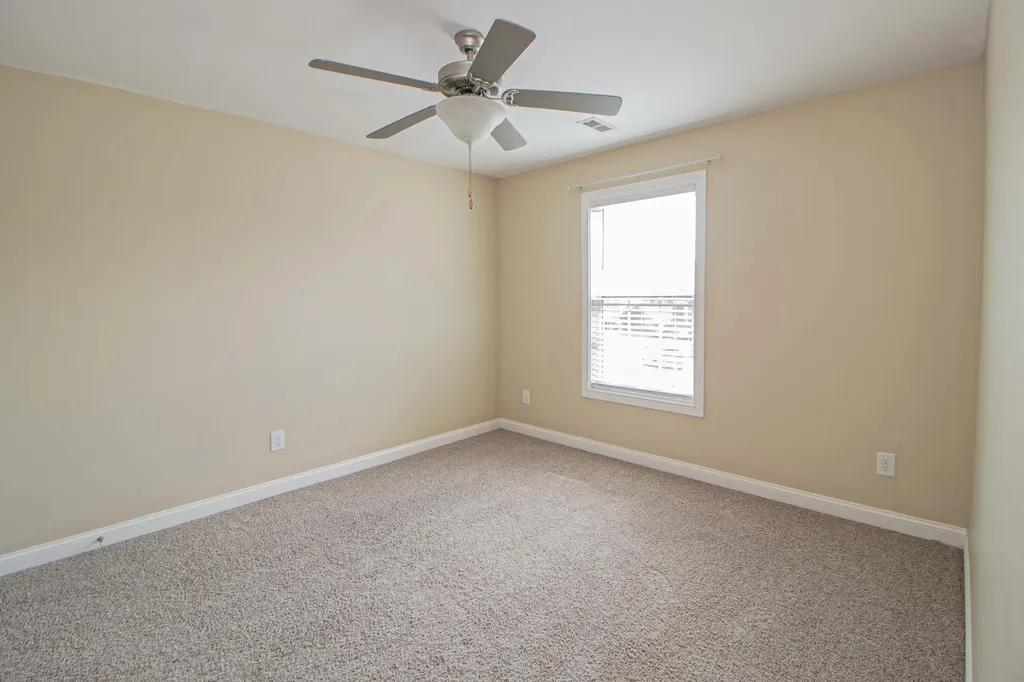 809 Carousel Court Clarksville TN 37043