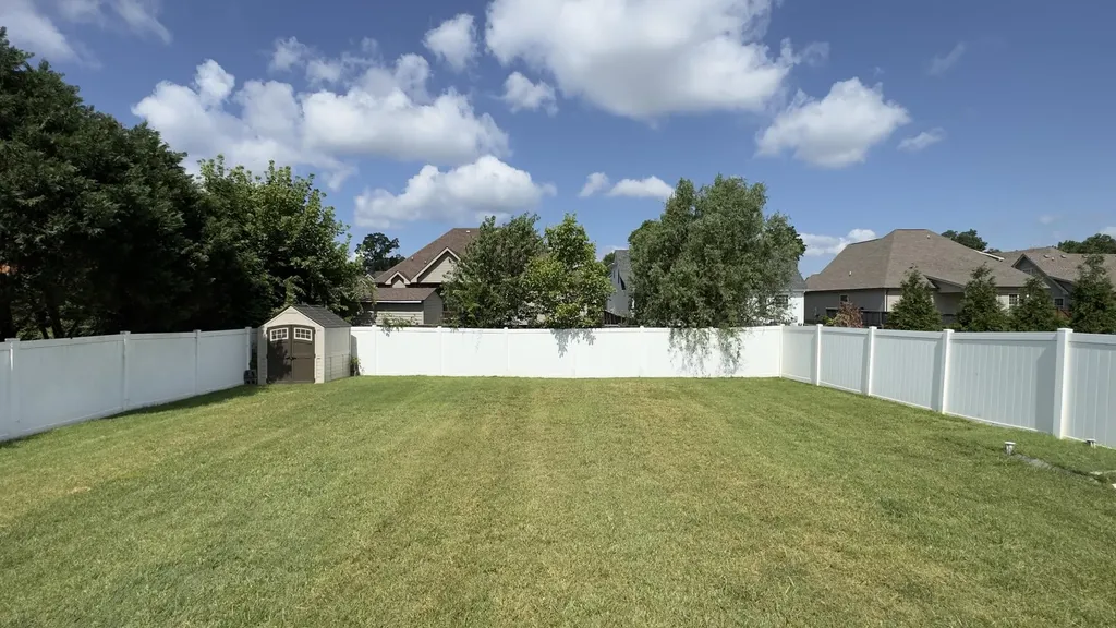 809 Carousel Court Clarksville TN 37043