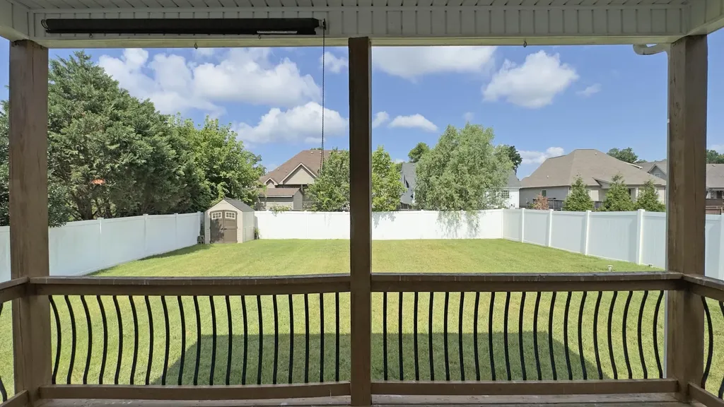 809 Carousel Court Clarksville TN 37043
