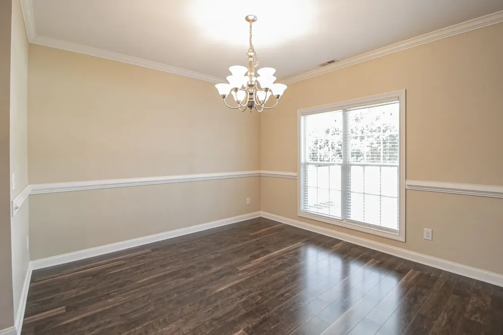 809 Carousel Court Clarksville TN 37043