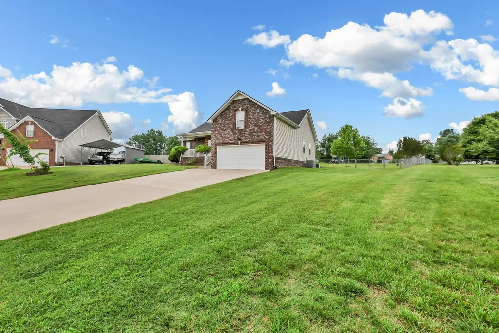 1436 Rustys Lane Clarksville TN 37042