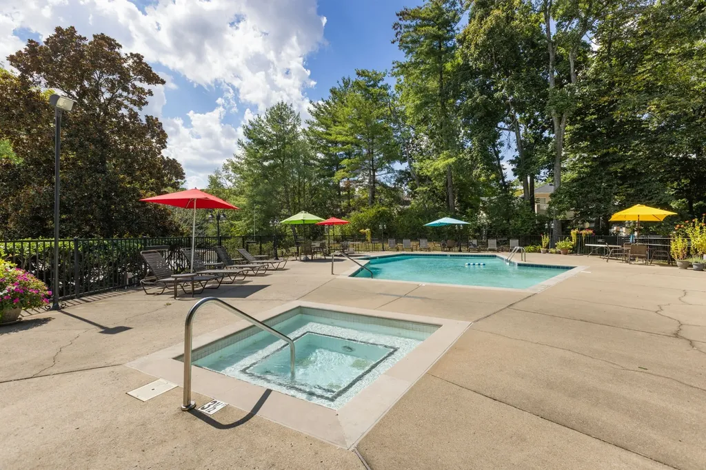 135 Harpeth Trace Summit Nashville TN 37221