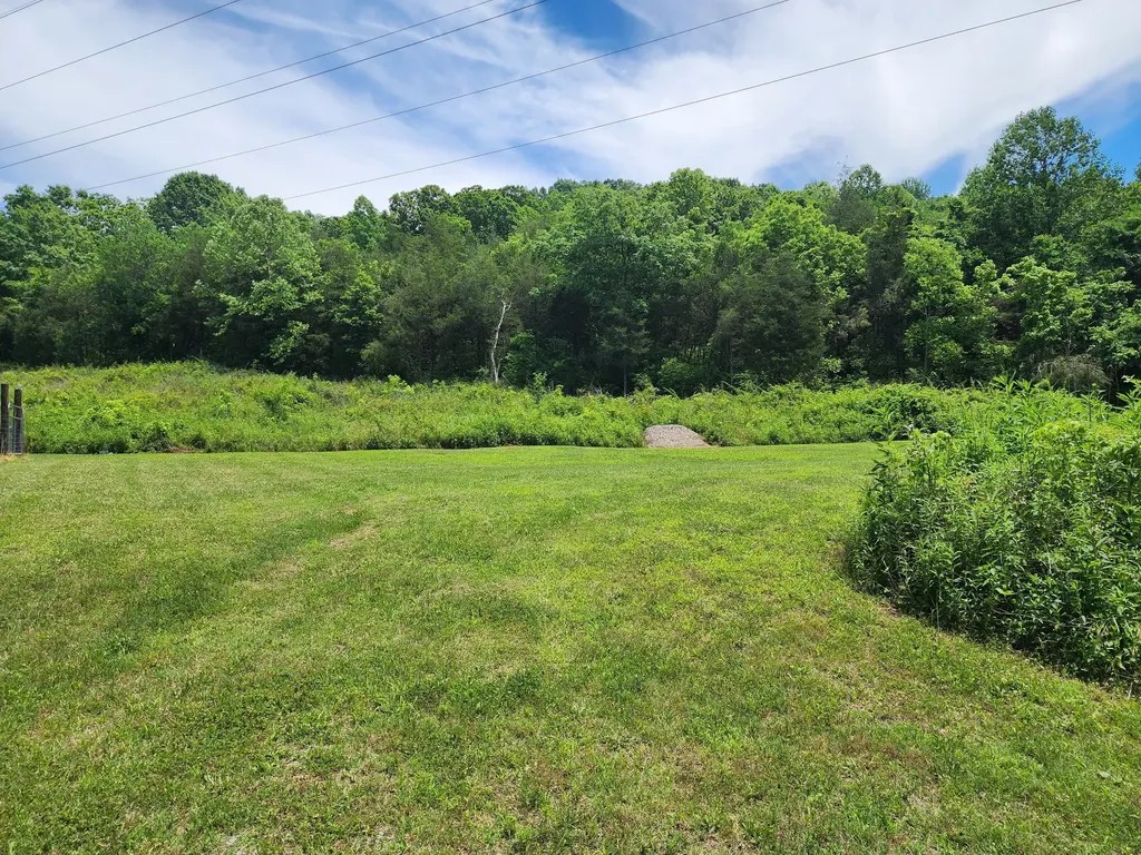 1 Love Hollow Road Hartsville TN 37074
