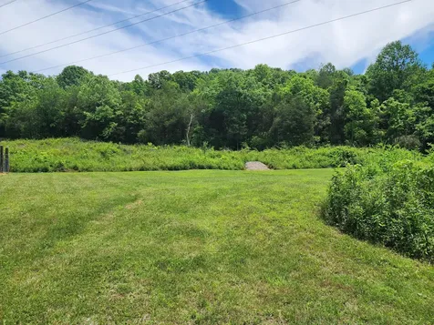 1 Love Hollow Road Hartsville TN 37074