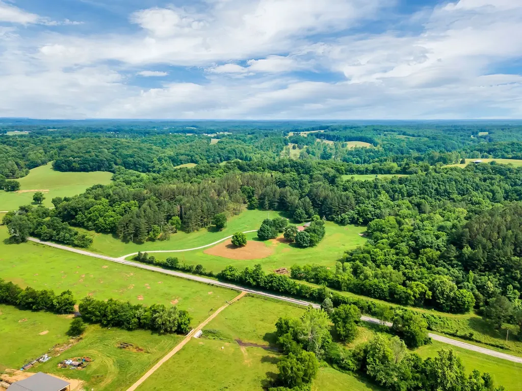 1764 Wray Branch Road Minor Hill TN 38473