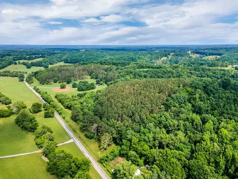 1764 Wray Branch Road Minor Hill TN 38473