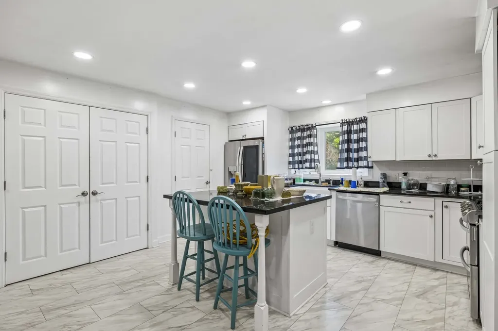 4800 Old Murfreesboro Road, W Lebanon TN 37090