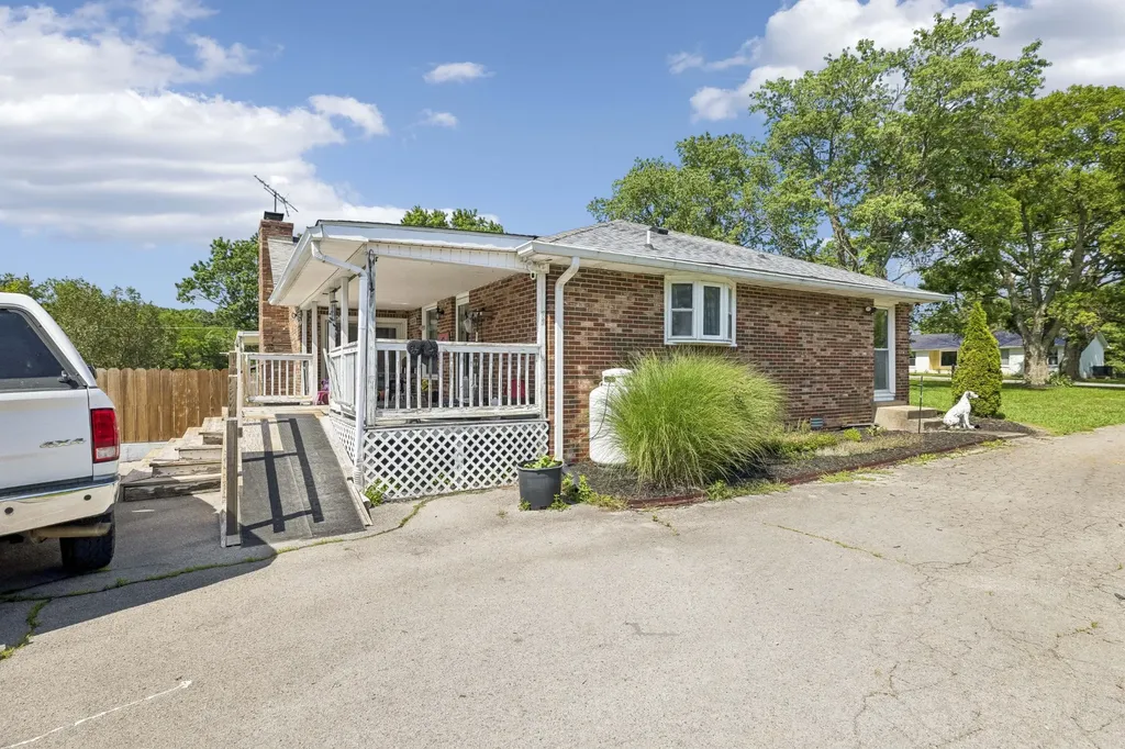 4800 Old Murfreesboro Road, W Lebanon TN 37090