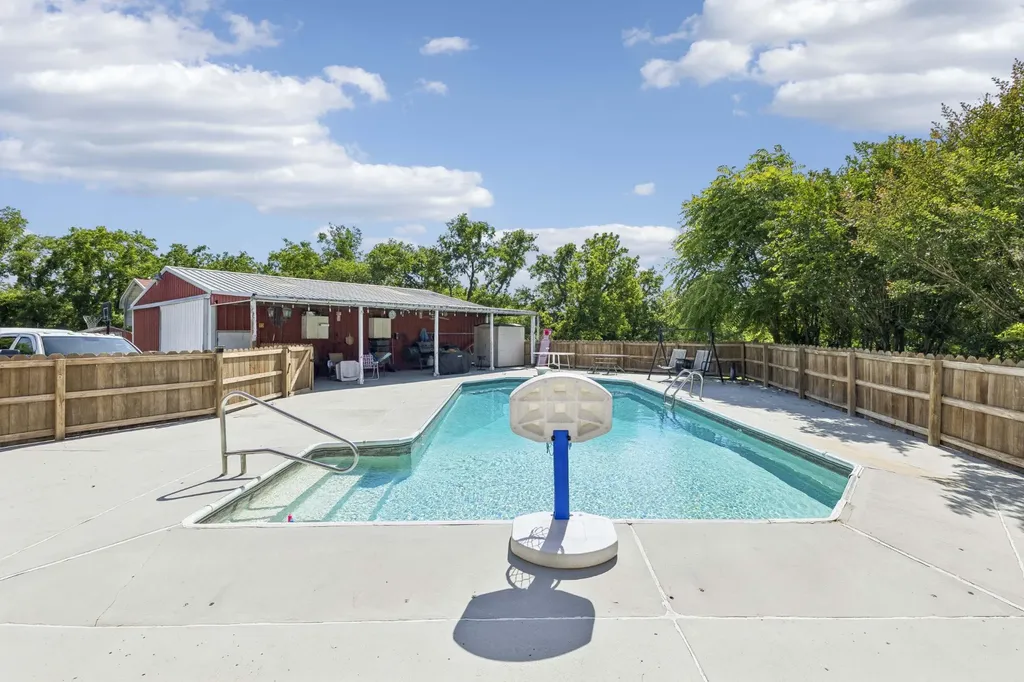 4800 Old Murfreesboro Road, W Lebanon TN 37090