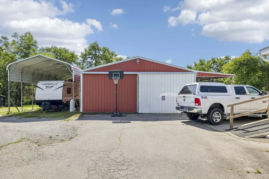 4800 Old Murfreesboro Road, W Lebanon TN 37090