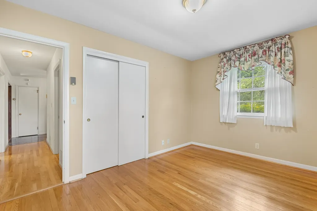 5528 Highway 76, E Springfield TN 37172