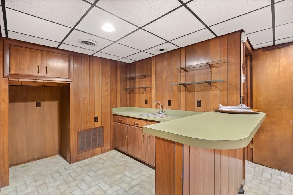 5528 Highway 76, E Springfield TN 37172