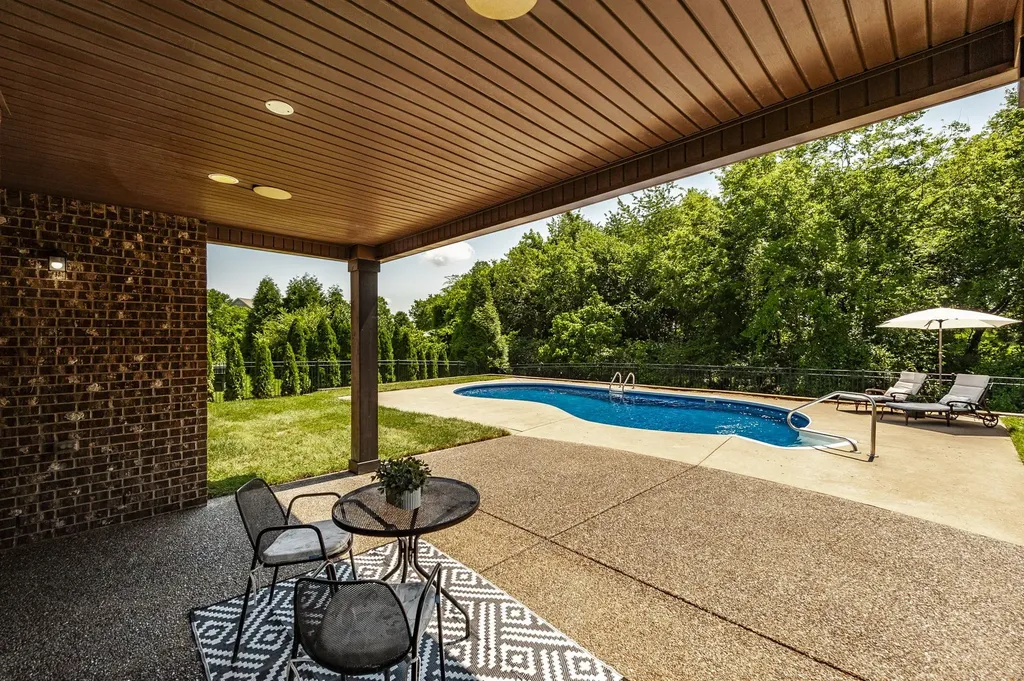 1324 Reynard Drive Gallatin TN 37066