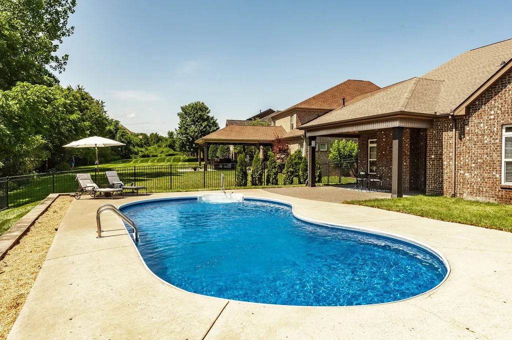 1324 Reynard Drive Gallatin TN 37066