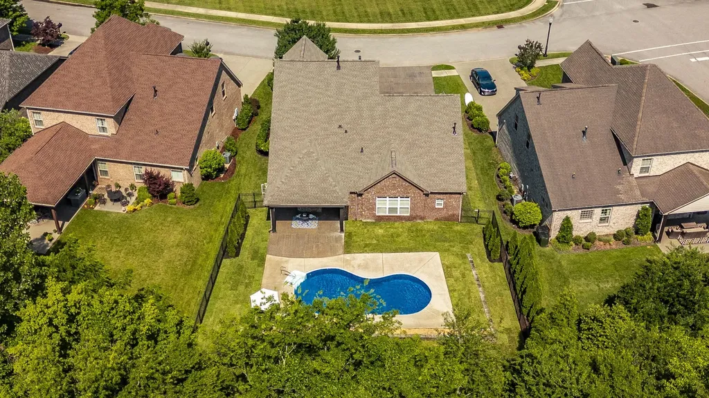 1324 Reynard Drive Gallatin TN 37066