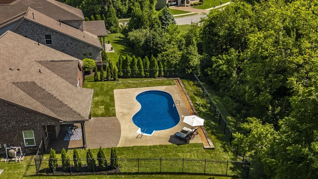 1324 Reynard Drive Gallatin TN 37066