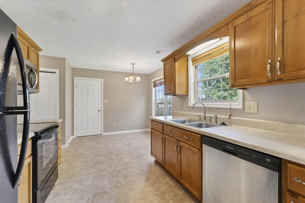 661 Deer Ridge Drive Clarksville TN 37042