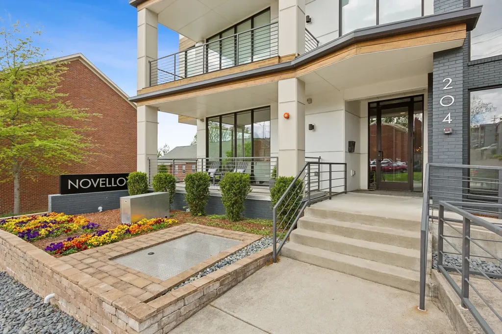 204 Acklen Park Drive Nashville TN 37203