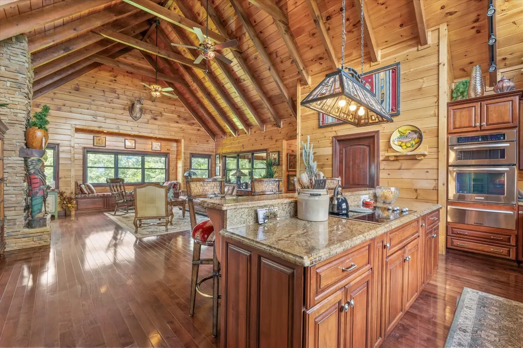 3034 Smoky Bluff Trail Sevierville TN 37862