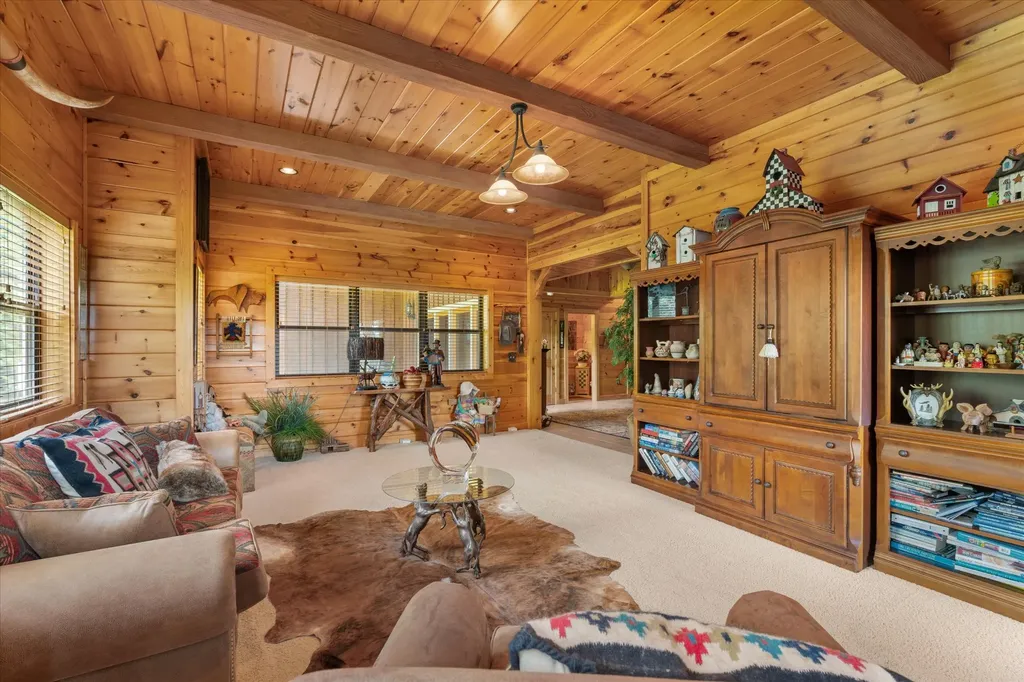 3034 Smoky Bluff Trail Sevierville TN 37862