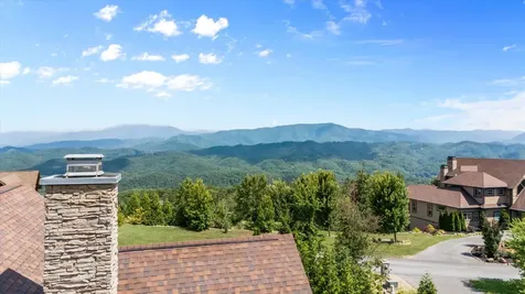 3034 Smoky Bluff Trail Sevierville TN 37862