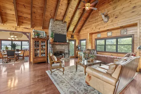 3034 Smoky Bluff Trail Sevierville TN 37862