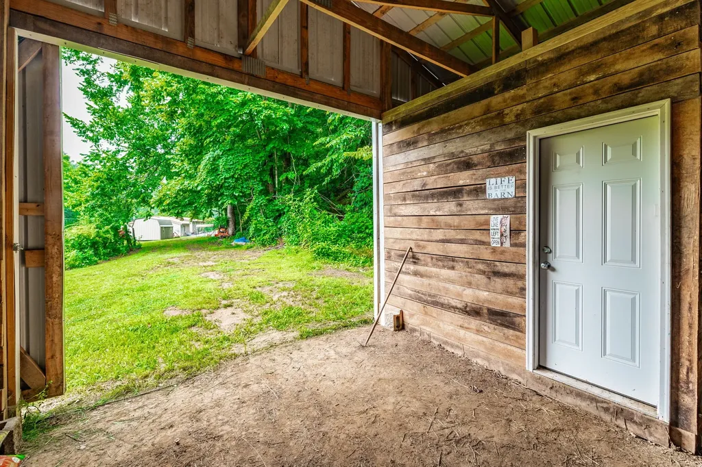 2935 Green Grove Road Hartsville TN 37074