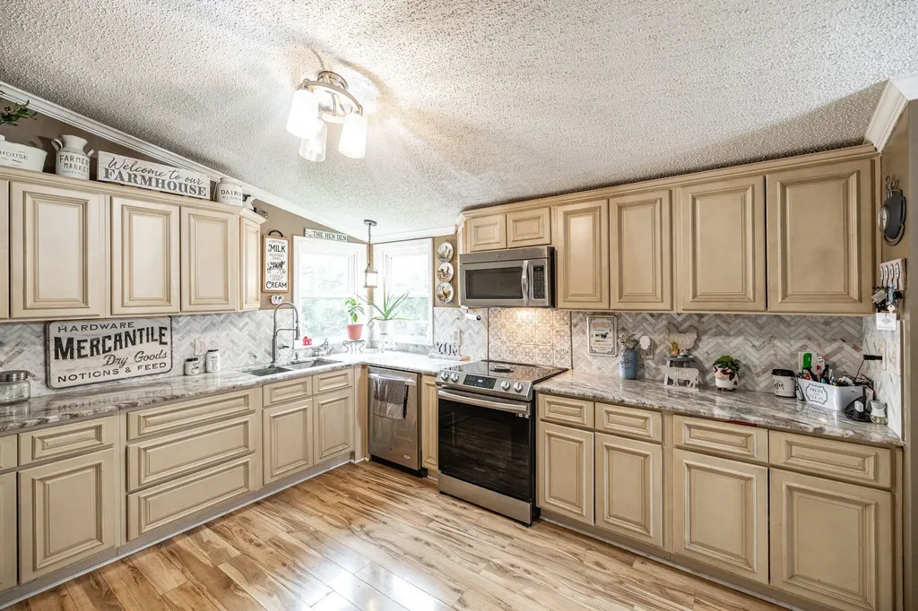 2935 Green Grove Road Hartsville TN 37074