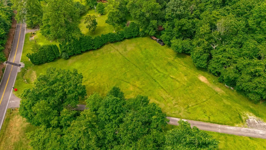 2935 Green Grove Road Hartsville TN 37074